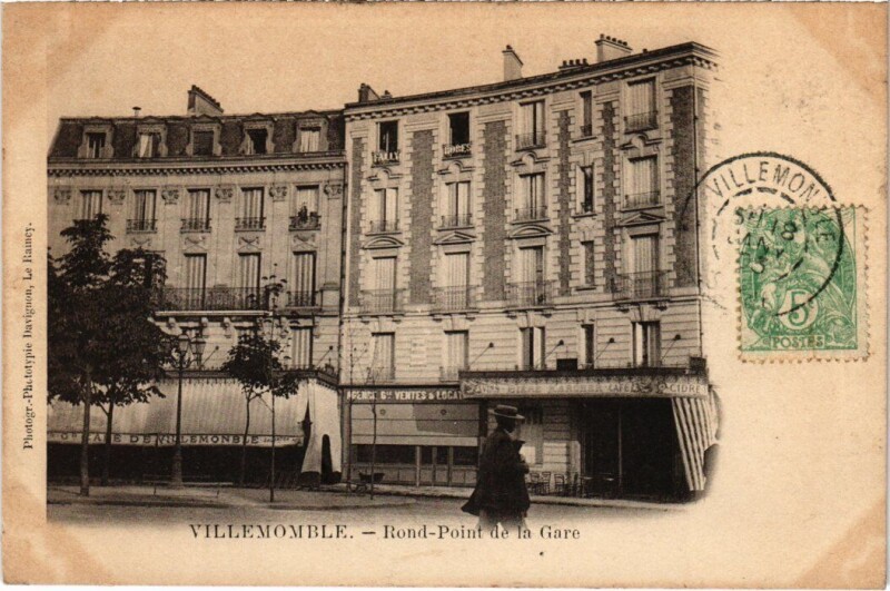 Carte postale ancienne Villemomble Rond Point de la Gare à Villemomble
