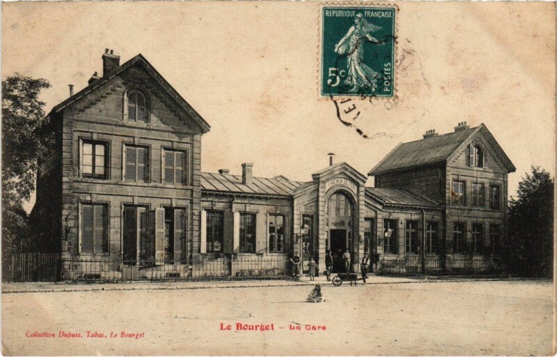 Carte postale ancienne Le Bourget La Gare au Bourget