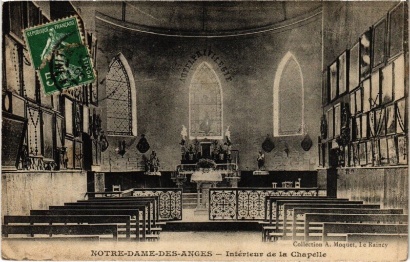 Carte postale ancienne Clichy Notre Dame des Anges Interieur de la Chapelle