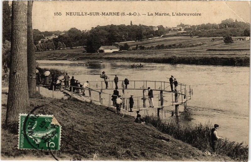 Carte postale ancienne Neuilly s Marne La Marne