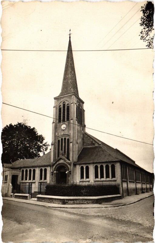 Carte postale ancienne Aulnay Eglise Saint-Joseph