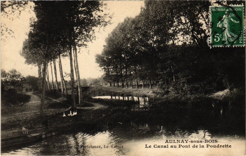 Carte postale ancienne Aulnay Le Canal au Pont de la Poudrette