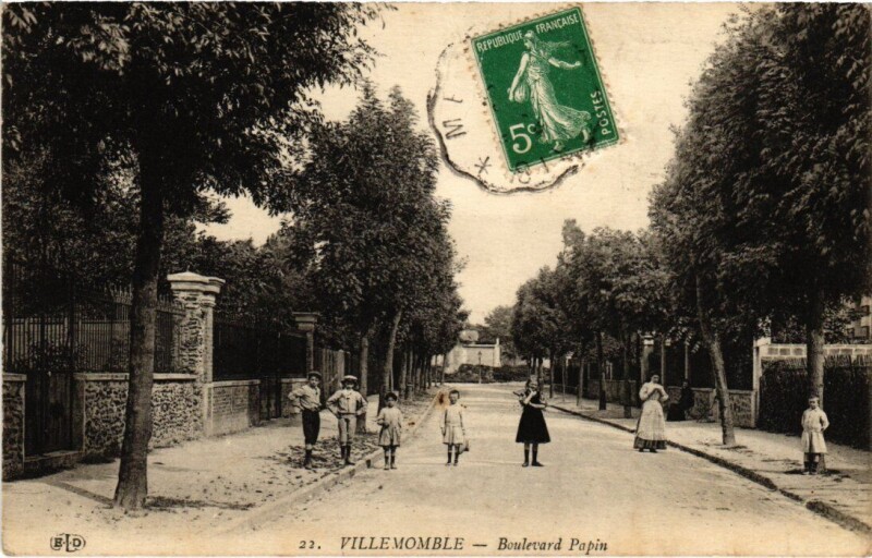 Carte postale ancienne Villemomble Boulevard Papin à Villemomble