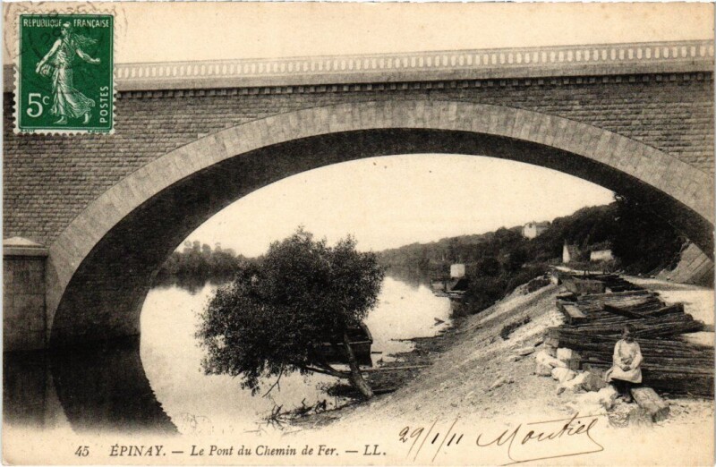 Carte postale ancienne Epinay Pont du Chemin de Fer