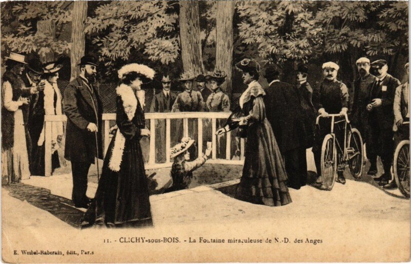 Carte postale ancienne Clichy Fontaine Miraculeuse