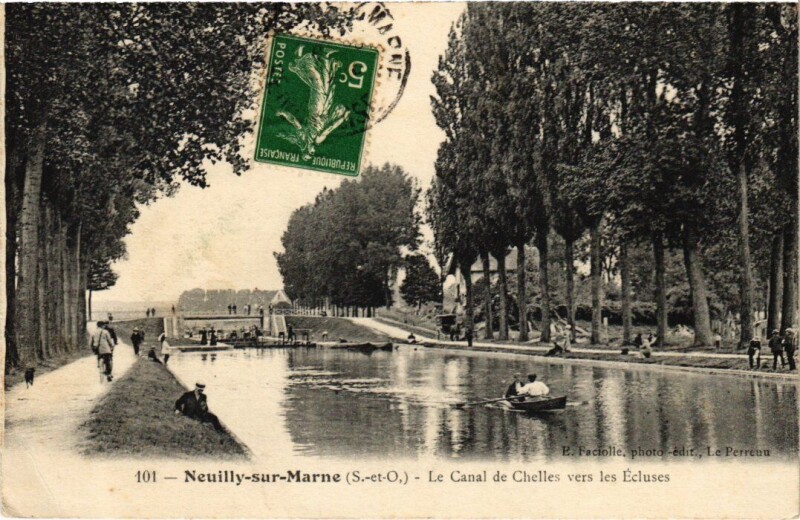 Carte postale ancienne Neuilly s Marne Le Canal de Chelles