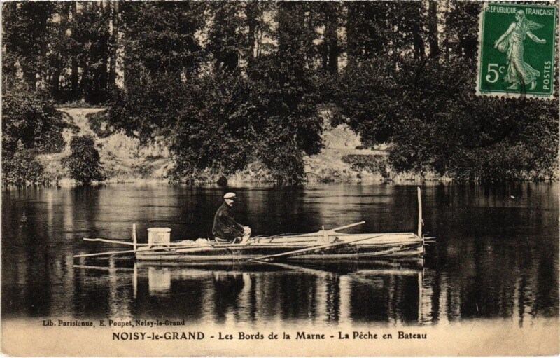 Carte postale ancienne Noisy le Grand La Peche en Bateau à Noisy-le-Grand