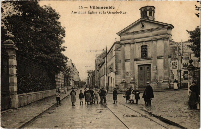 Carte postale ancienne Villemomble Ancienne Eglise et la Grande Rue à Villemomble