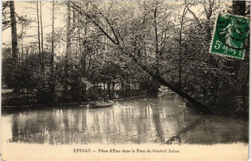 Carte postale ancienne Epinay Piece d'Eau dans le Parc du General Julien