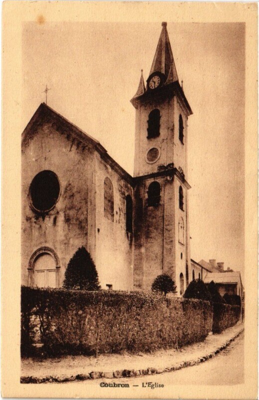 Carte postale ancienne Coubron Eglise à Coubron