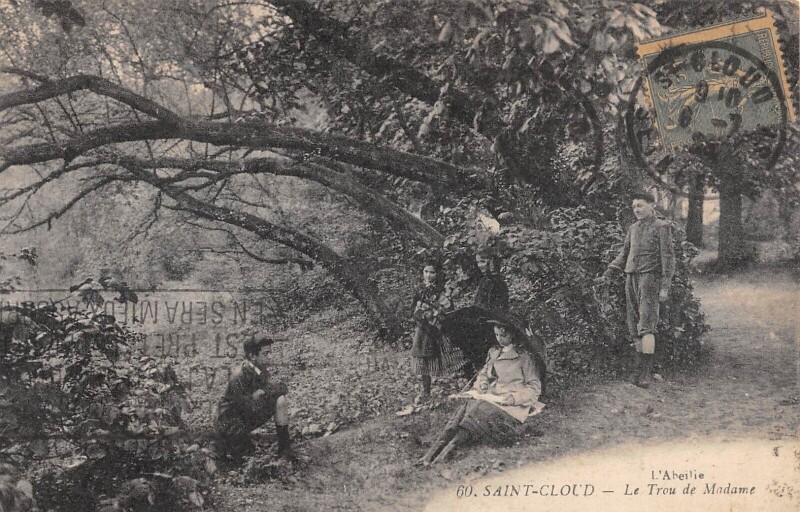 Carte postale ancienne Saint Cloud - Le Trou De Madame à Saint-Cloud