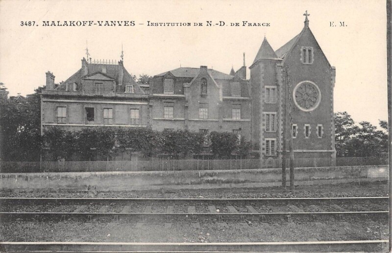 Carte postale ancienne Malakoff Vanves - Institution De N.D. De France à Malakoff