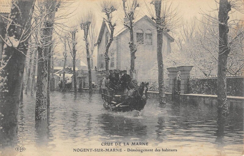 Carte postale ancienne Nogent Sur Marne - Demenagement Des Habitants - Crue De La Marne à Nogent-sur-Marne