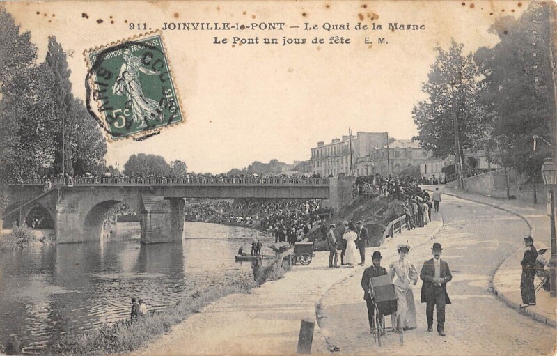 Carte postale ancienne Joinville Le Pont - Le Quai De La Marne - Le Pont Un Jour De Fete à Joinville-le-Pont
