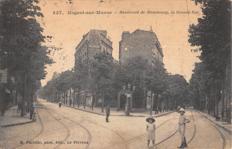 Carte postale ancienne Nogent Sur Marne - Boulevard De Strasbourg - Grande Rue à Nogent-sur-Marne