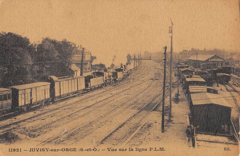 Carte postale ancienne Juvisy Sur Orge - Vue Sur La Ligne P.L.M. - Train à Juvisy-sur-Orge