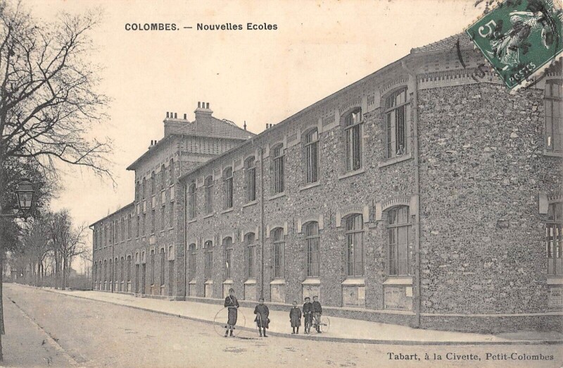 Carte postale ancienne Colombes / Nouvelles Ecoles à Colombes