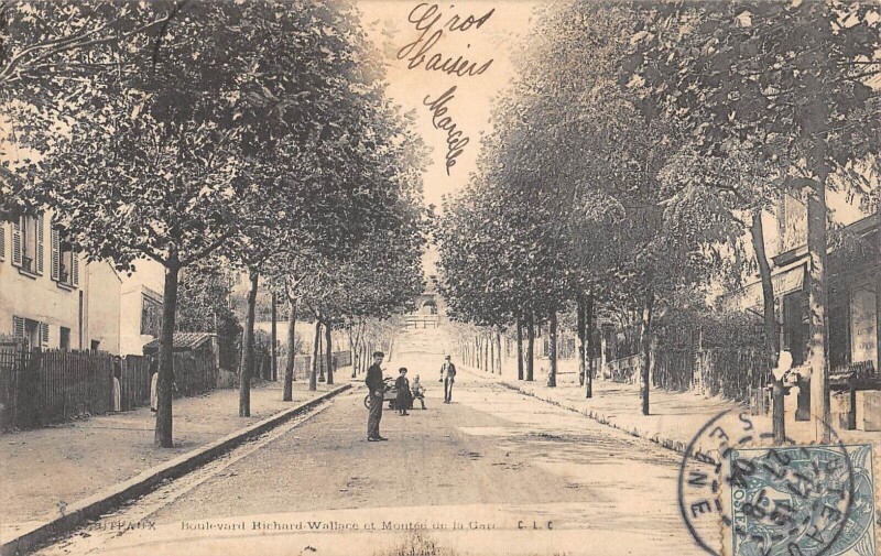 Carte postale ancienne Puteaux - Boulevard Richard Wallace Et Montee De La Gare à Puteaux