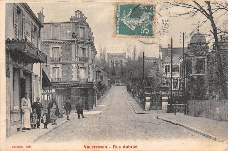 Carte postale ancienne Vaucresson - Rue Aubriet à Vaucresson