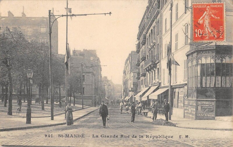 Carte postale ancienne Saint Mande - La Grande Rue De La Republique