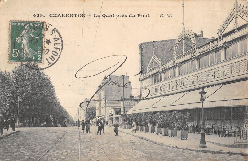 Carte postale ancienne Charenton - Le Quai Pres Du Pont