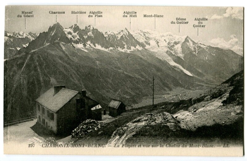 Carte postale ancienne Haute-Savoie Chamonix La Flégère et vue sur la chaine du Mt-Blanc