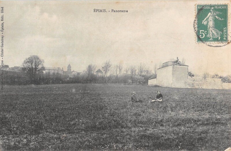 Carte postale ancienne Epiais / Panorama