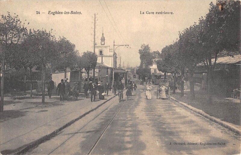 Carte postale ancienne Enghien Les Bains - Gare Exterieure à Enghien-les-Bains