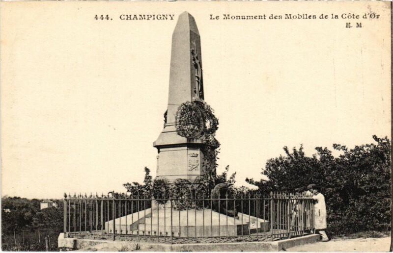 Carte postale ancienne Champigny-sur-Marne Le Monument des Mobiles de la Cote d'Or à Champigny-sur-Marne