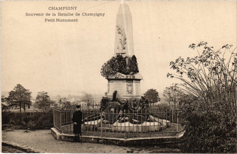 Carte postale ancienne Champigny-sur-Marne Petit Monument à Champigny-sur-Marne