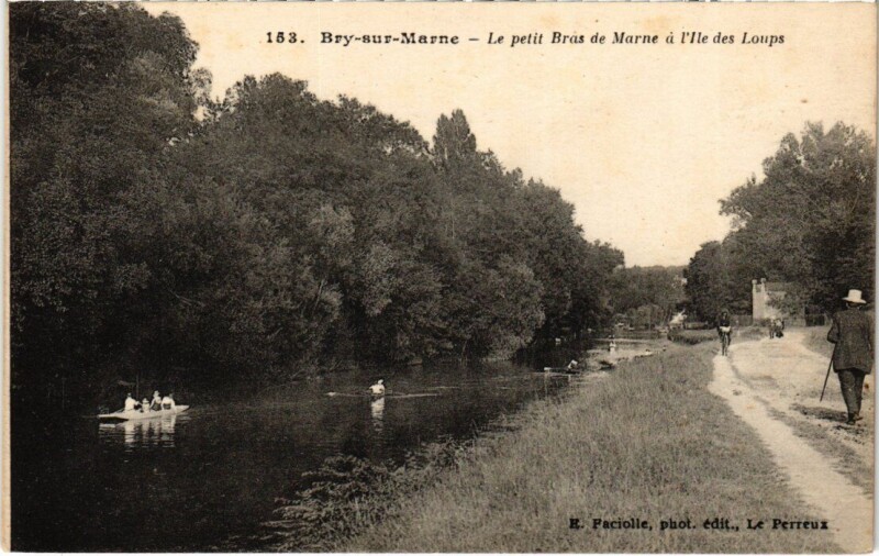 Carte postale ancienne Bry-sur-Marne Le Petit Bras de Marne a l'Ile des Loups à Bry-sur-Marne