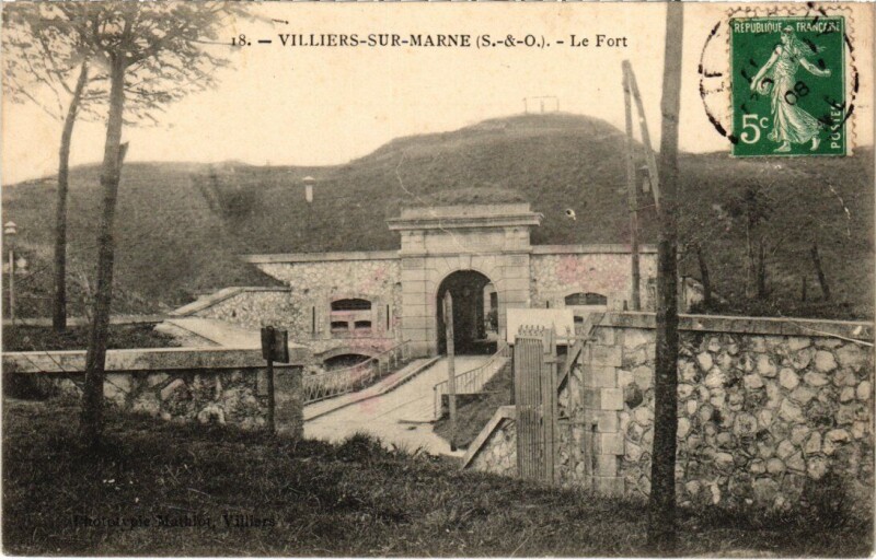 Carte postale ancienne Villiers-sur-Marne Le Fort à Villiers-sur-Marne