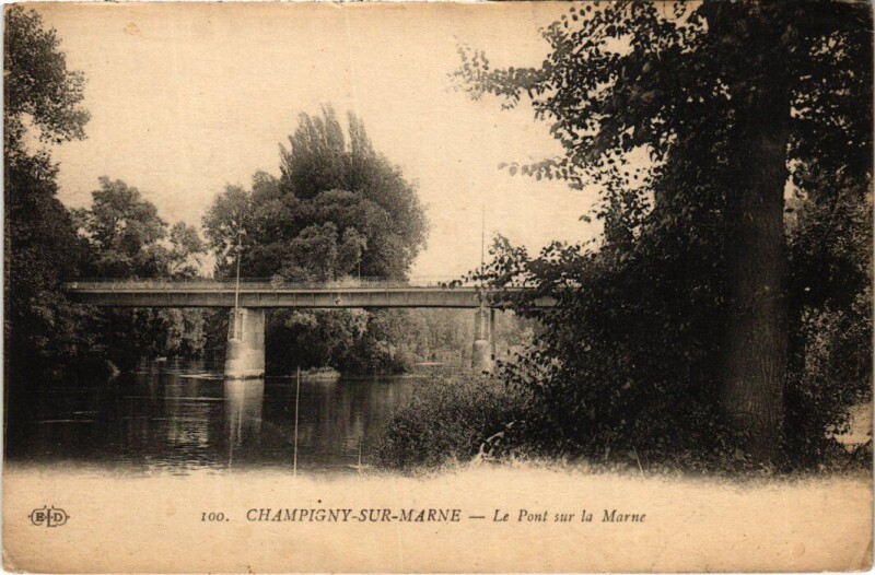 Carte postale ancienne Champigny-sur-Marne Le Pont sur la Marne à Champigny-sur-Marne