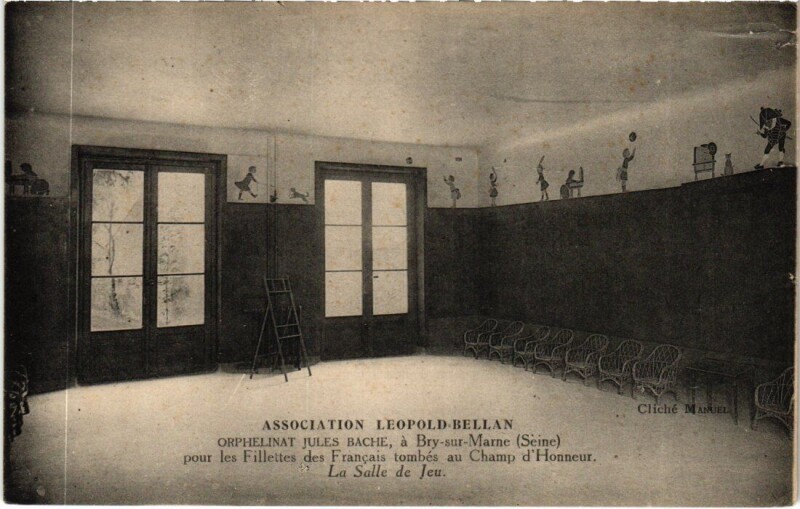 Carte postale ancienne Bry-sur-Marne Orphelinat Jules Bache - La Salle de Jeu à Bry-sur-Marne