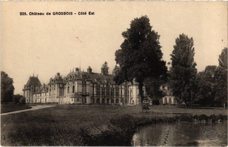 Carte postale ancienne Boissy-Saint-Leger Chateau de Grosbois - Cote Est