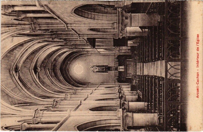 Carte postale ancienne Arcueil Cachan - Interieur de l'Eglise à Arcueil