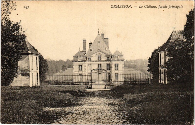 Carte postale ancienne Ormesson-sur-Marne Le Chateau - Facade Principale à Ormesson-sur-Marne