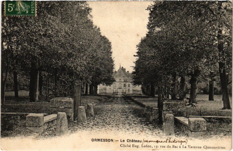 Carte postale ancienne Ormesson-sur-Marne Le Chateau à Ormesson-sur-Marne