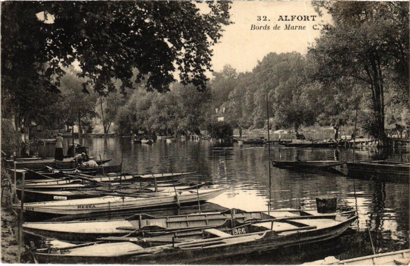 Carte postale ancienne Maisons-Alfort Bords de Marne à Maisons-Alfort