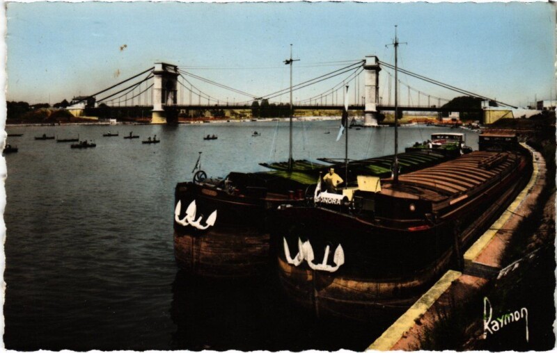Carte postale ancienne Alfortville Le Pont et les Peniches à Alfortville