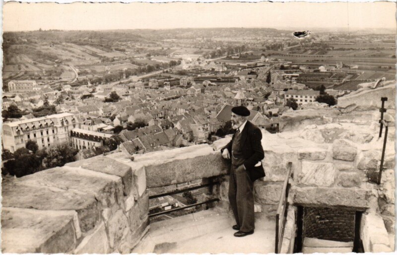 Carte postale ancienne Montlhery vue generale