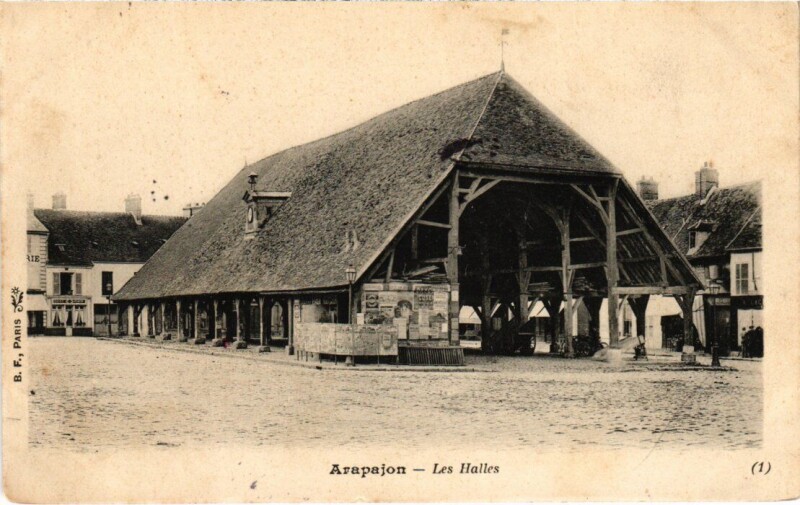 Carte postale ancienne Arpajon Les Halles à Arpajon