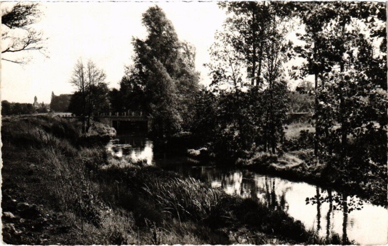 Carte postale ancienne Arpajon Les bords de l'Orge à Arpajon