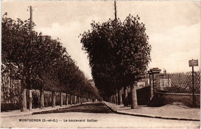 Carte postale ancienne Montgeron Boulevard Sellier à Montgeron