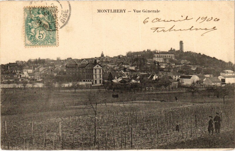 Carte postale ancienne Montlhery vue generale