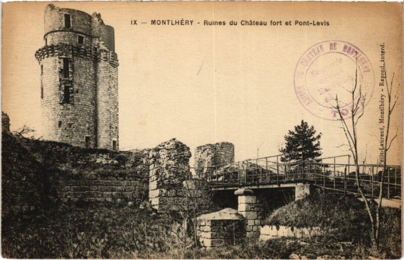 Carte postale ancienne Montlhery Ruines du Chateau et Pont Levis