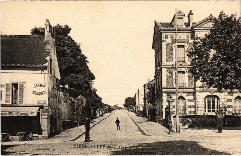 Carte postale ancienne Pierrefitte Avenue de la Republique