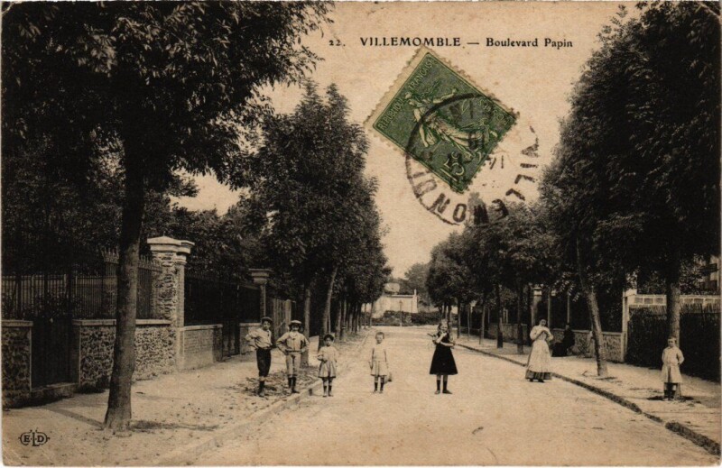 Carte postale ancienne Villemomble Boulevard Papin à Villemomble