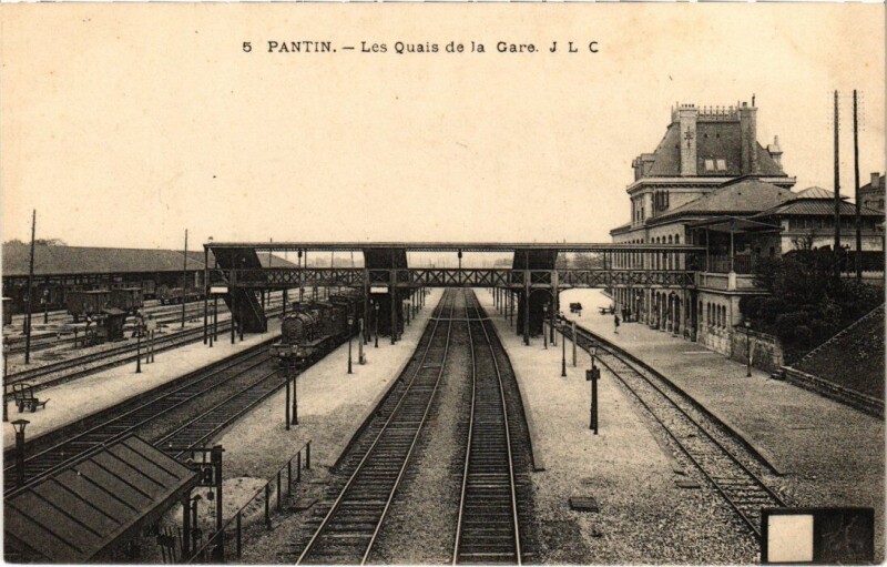 Carte postale ancienne Pantin Les Quais de la Gare à Pantin