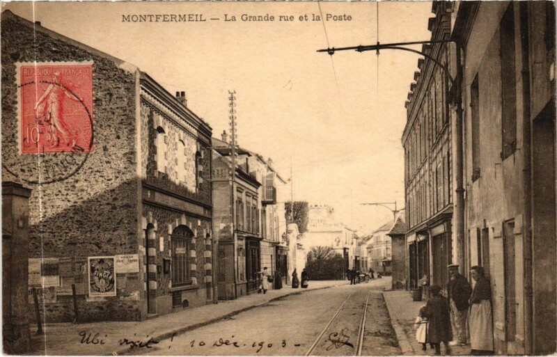 Carte postale ancienne Montfermeil La Grande Rue et la Poste à Montfermeil